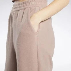 Reebok Classics Reverse Fleece Wide Leg Pants Womens Athletic Pants -Modish Ink Sales GUEST 545ff6b0 4b75 4468 96bd 89eb34401107