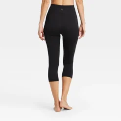 Women's Contour Power Waist High-Rise Capri Leggings 20" - All In Motion⢠Black