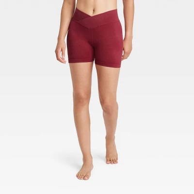 Women's Cross Waistband Bike Shorts 4" - JoyLab™ 13 Women's Cross Waistband Bike Shorts 4" - JoyLab™ - Image 11