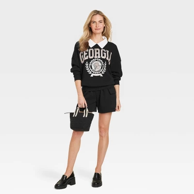 Women's Cargo Graphic Shorts - Black 4 Women's Cargo Graphic Shorts - Black - Image 2